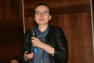 As. Univ. Dr. Bianca Simionescu